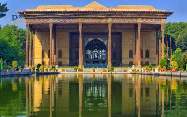 تالارهای دیدنی اصفهان